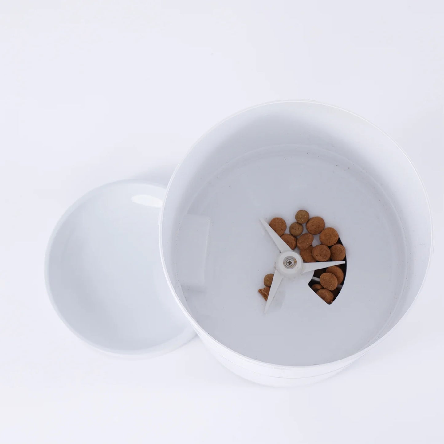 Purechew Automatic Pet Feeder with HD Camera, Smart Food Dispenser for Cats and Dogs, Portion Control, Programmable Treat Dispenser with Video Recording